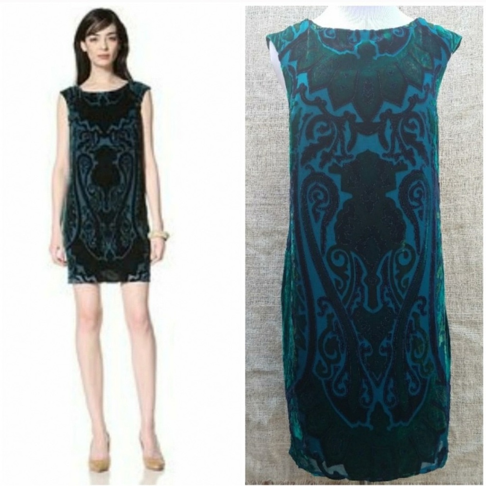 Anthropologie Alexia Admor velvet shift dress
